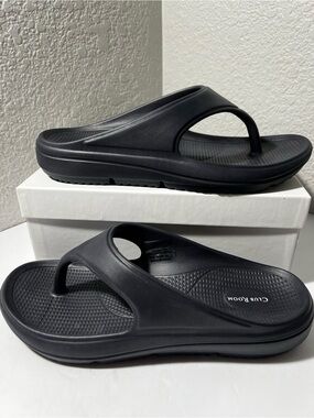 Club Room Remy Navy Comfort thong Flip Flop Sandals Men’s Size 9M New In Box